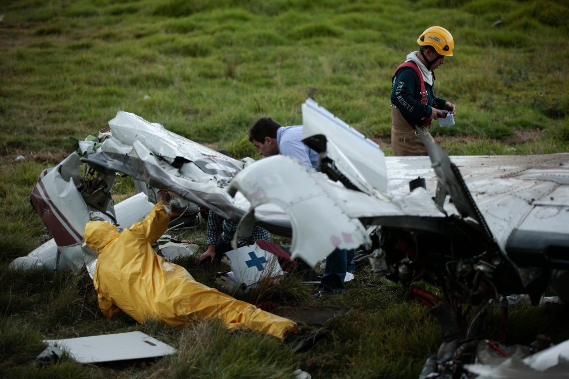 Autoridades atienden accidente de aeronave