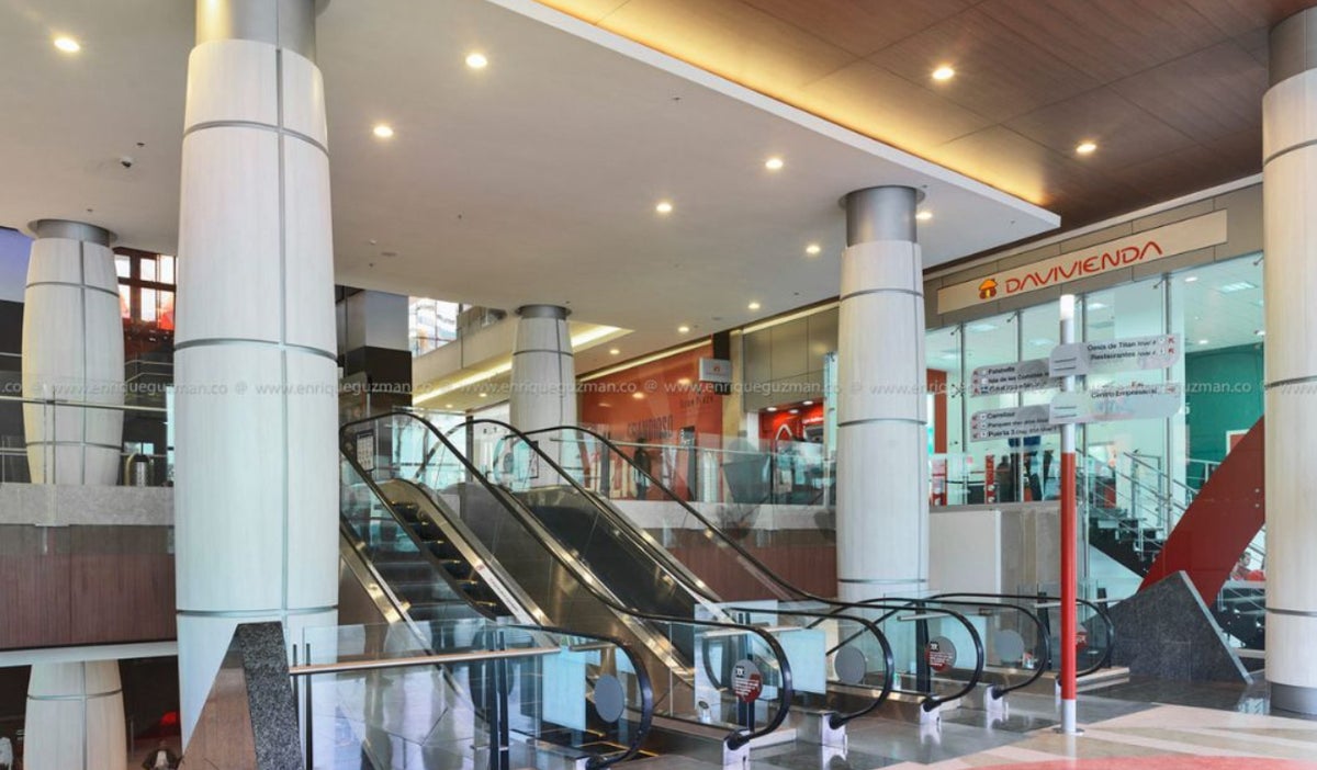 Centro Comercial Titán Plaza