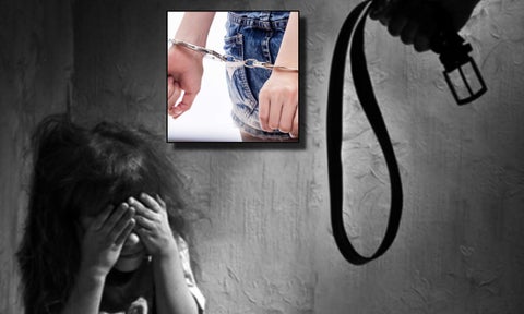 Mujer arrestada por castigar a su hijo con el cinturón