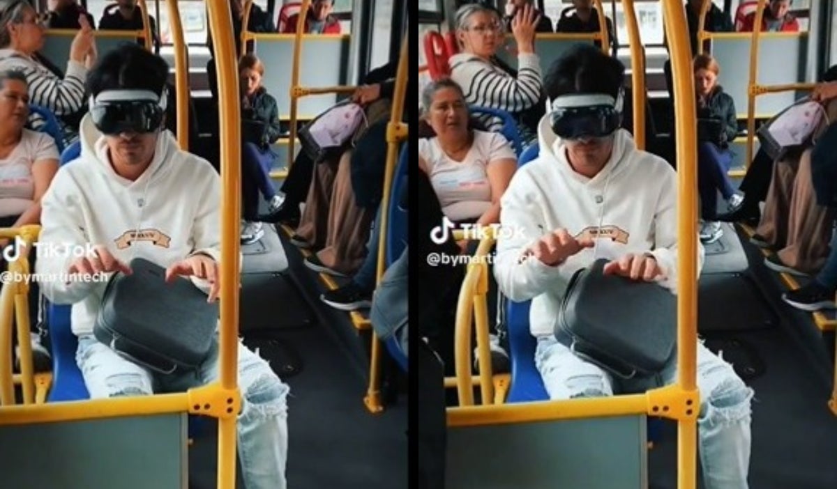 Joven se sube a Transmilenio con las Apple Vision Pro