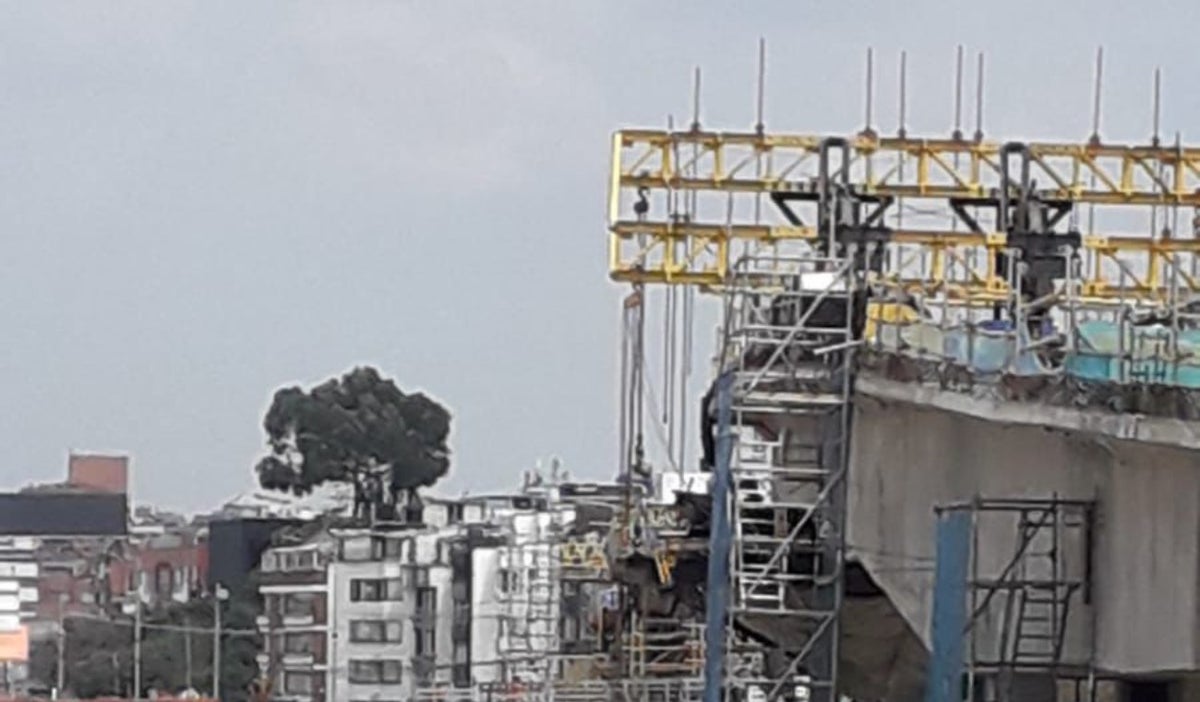 Obra en la calle 100 con avenida Suba