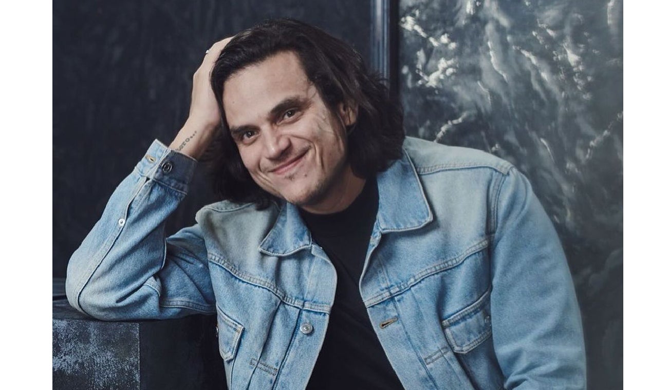 ¿Adiós Miami? Silvestre Dangond cambia el lujo por la tradición y se muda a un pueblo vallenatero.