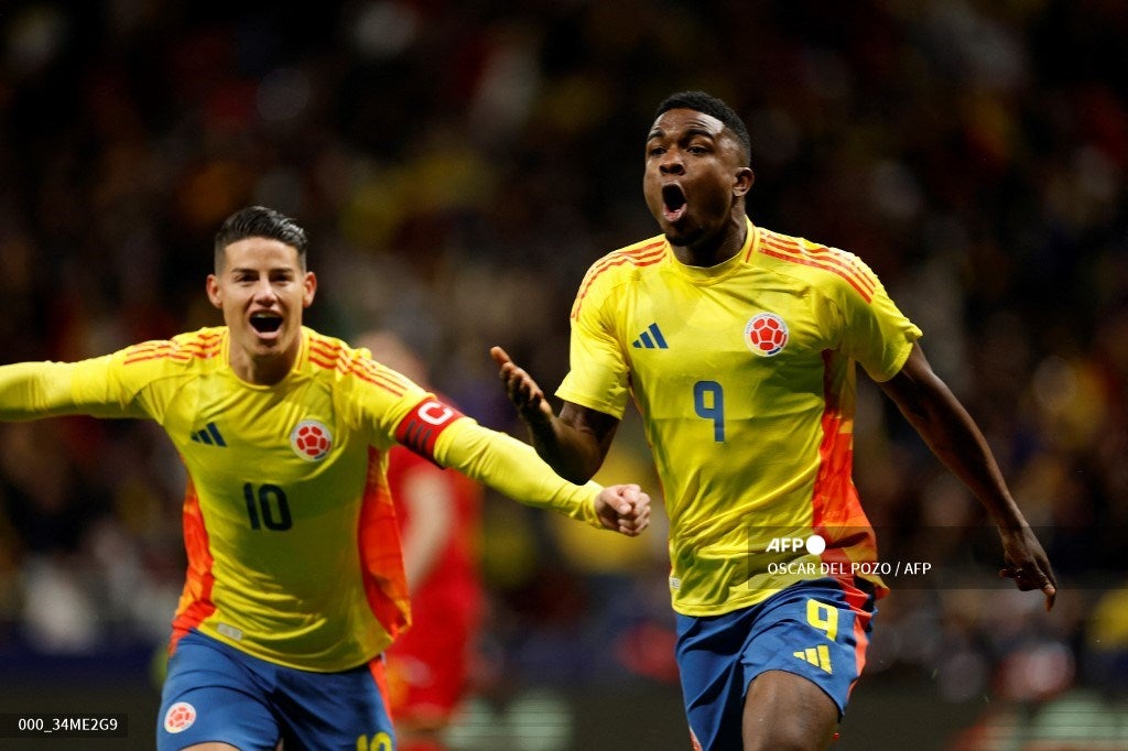 Jhon Córdoba y James Rodríguez