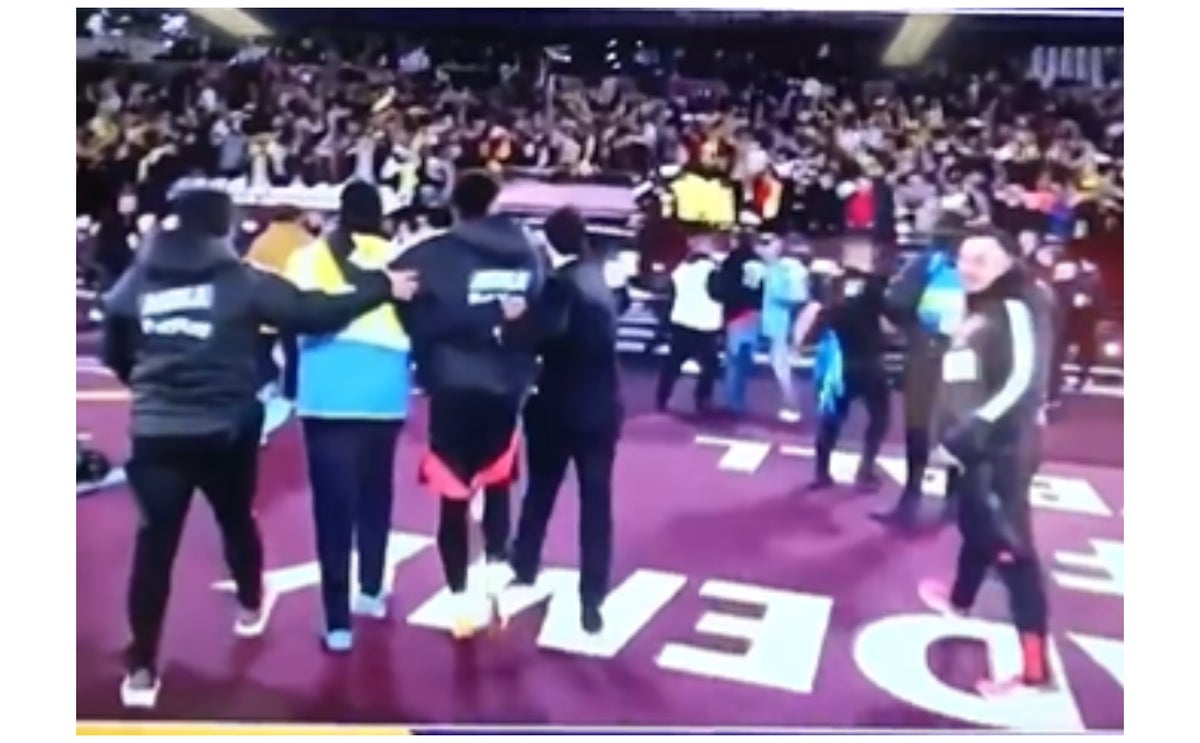 Invasión de hinchas de Colombia tras triunfo a España VIDEO