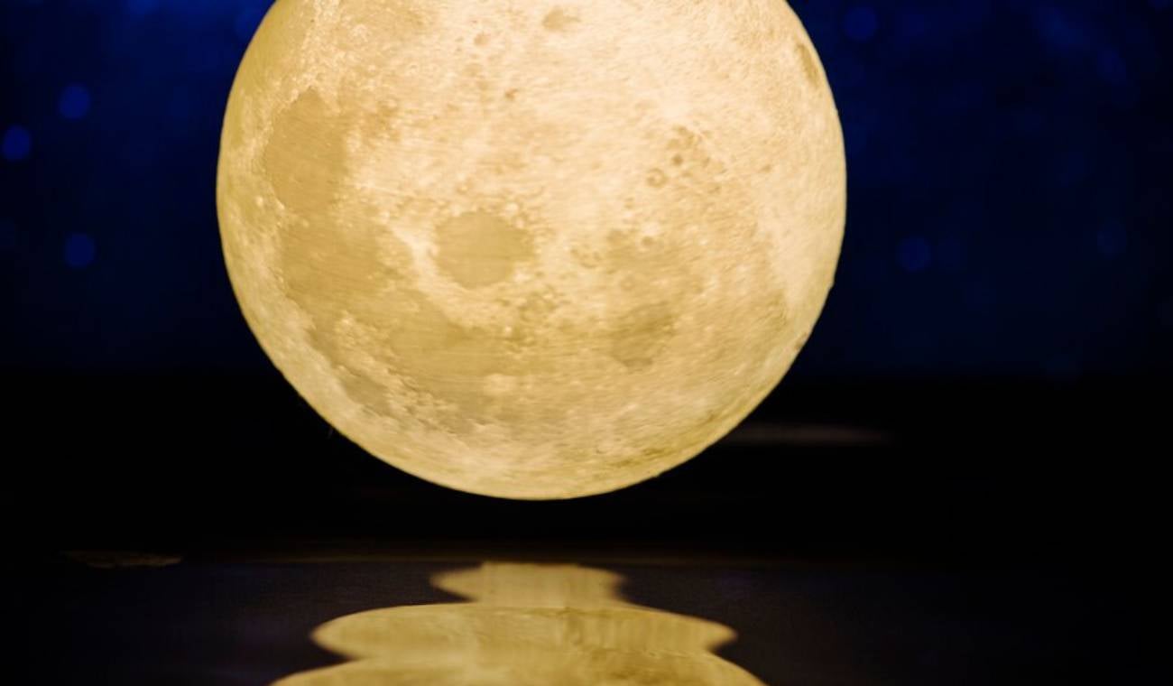 Luna de Gusano