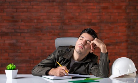 Trabajo en casa - sueño en el trabajo