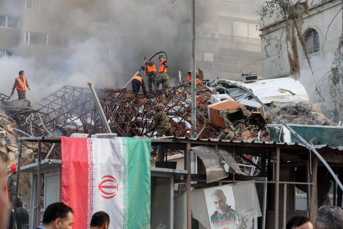 Embajada de Irán en Siria tras bombardeo