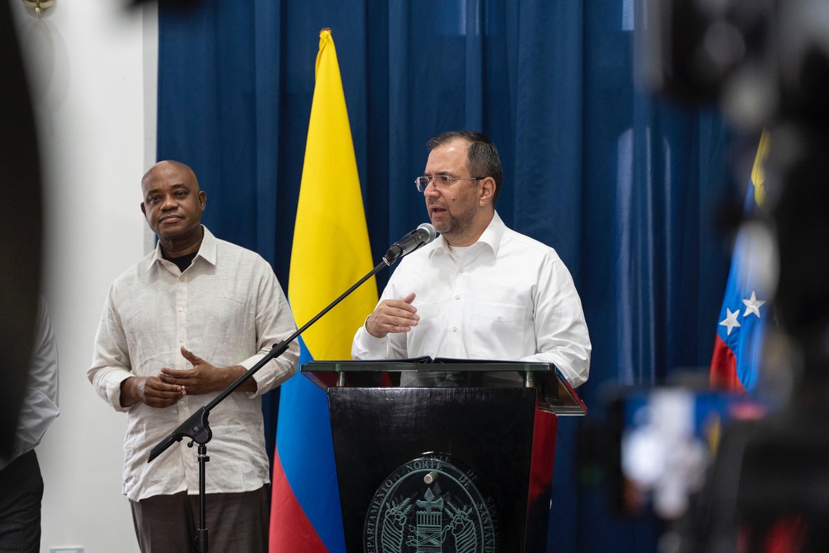 Yvan Gil, canciller venezolano