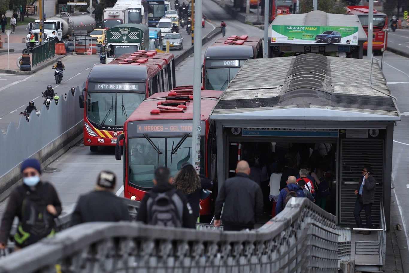 Transmilenio / Estación Transmilenio / Usuarios Transmilenio