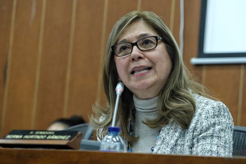 La senadora Norma Hurtado responde a señalamientos del ministro de Salud por ponencia alternativa sobre reforma a la salud. Dilian Francisca Toro no es su jefe político.