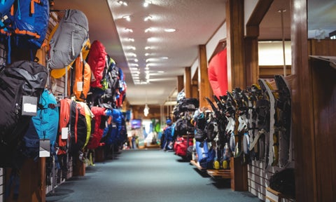 Almacén de ropa deportiva - imagen de referencia