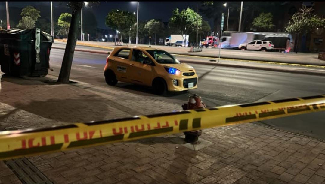 Taxi abandonado en Engativá