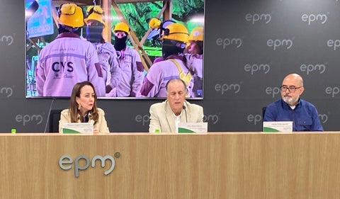 Mesa de diálogo entre EPM y los manifestantes