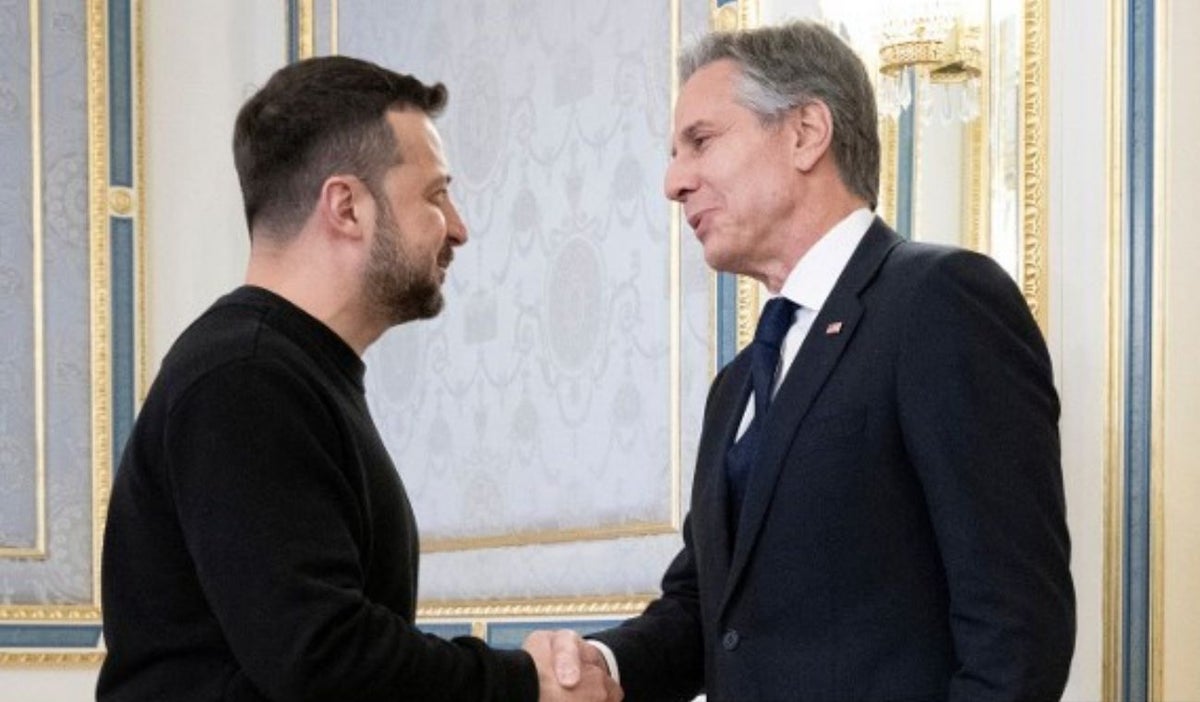 Antony Blinken y Volodymyr Zelenski