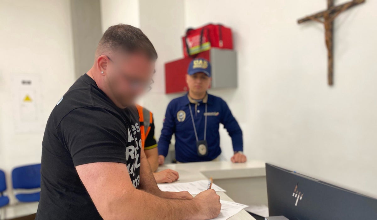 Expulsan del país a estadounidense que pretendía llegar a Medellín