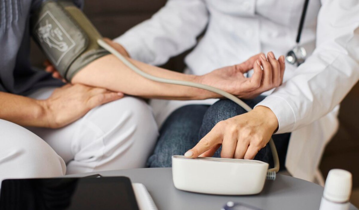 Descubre los síntomas de la hipertensión arterial y cómo afecta a tu salud.
