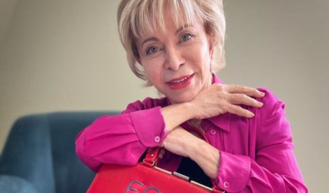 ¿Cómo lucia Isabel Allende cuando publicó su primer libro 'La casa de los espiritus'?
