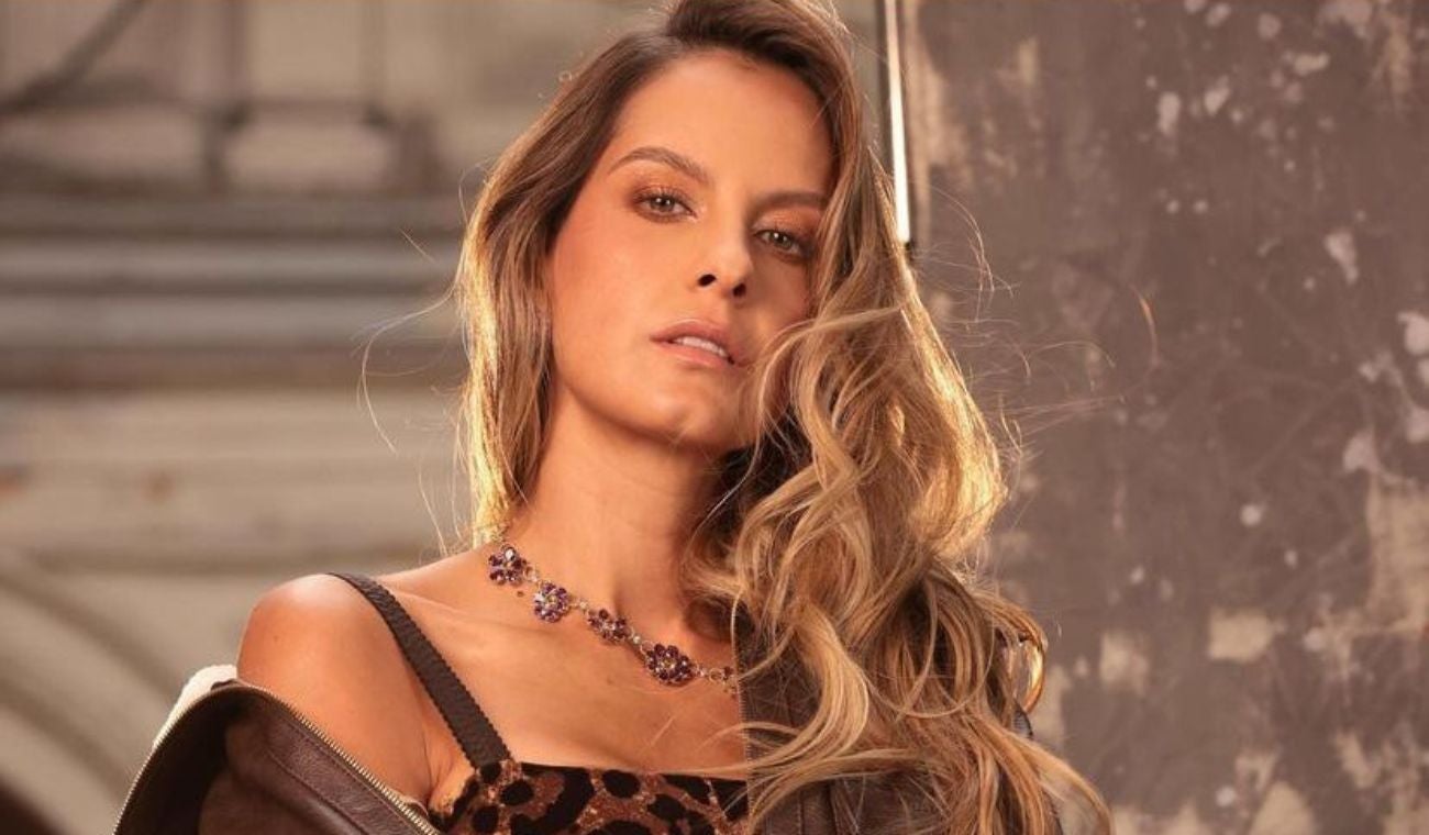 Laura Acuña rinde homenaje a Omar Geles y muestra sus dones artísticos