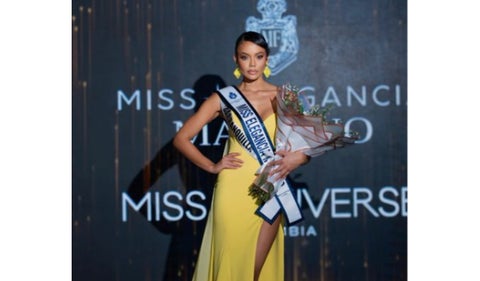 Miss Universe Barranquilla 2024, Kimberly Hooker, ganó Miss Elegancia Mariano
