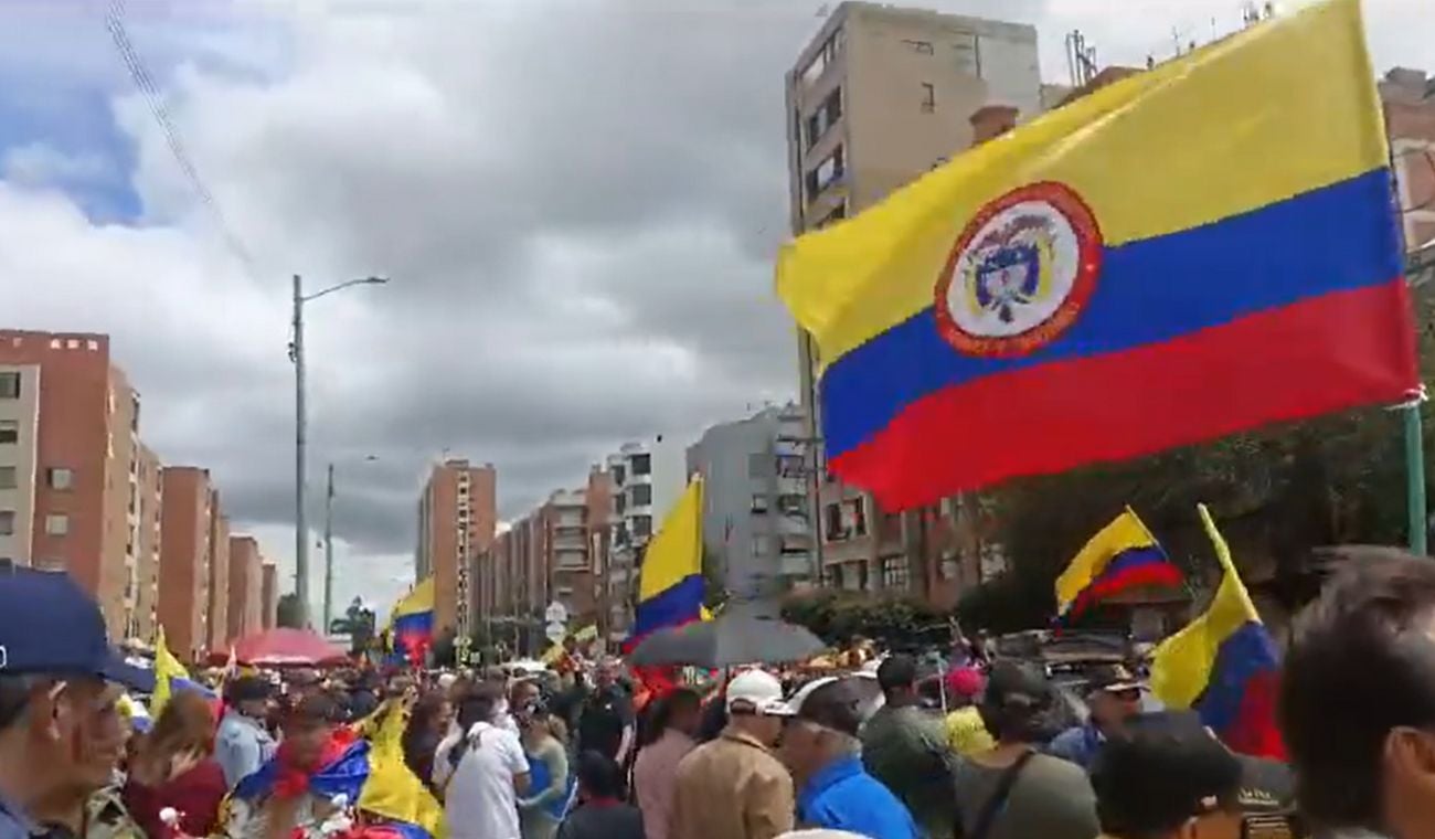 Plantón de la Fuerza Pública en Bogotá