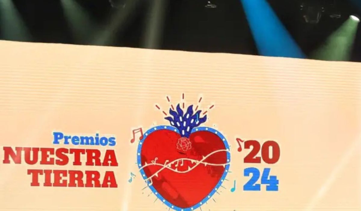 Karol G arrasó en Premios Nuestra Tierra 2024