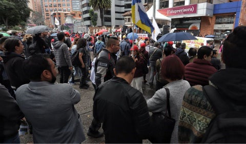 Protesta del magisterio en la sede de la Fiduprevisora