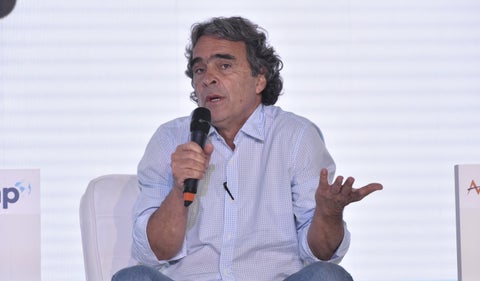 Sergio Fajardo le responde a Claudia López