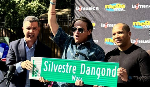 Silvestre Dangond recibe calle en Nueva York