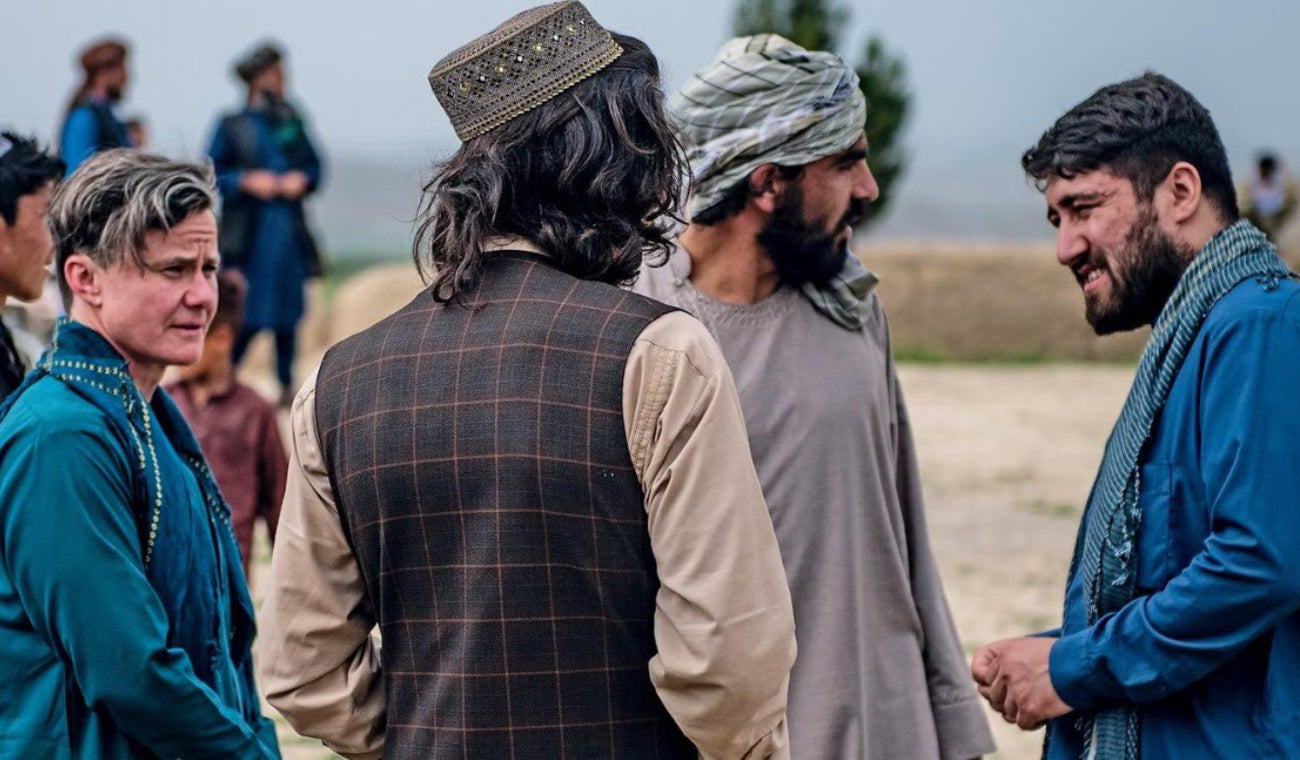 Mónica Villamizar, periodista y cineasta, comparte detalles sobre el documental Transition en entrevista con La FM de RCN.