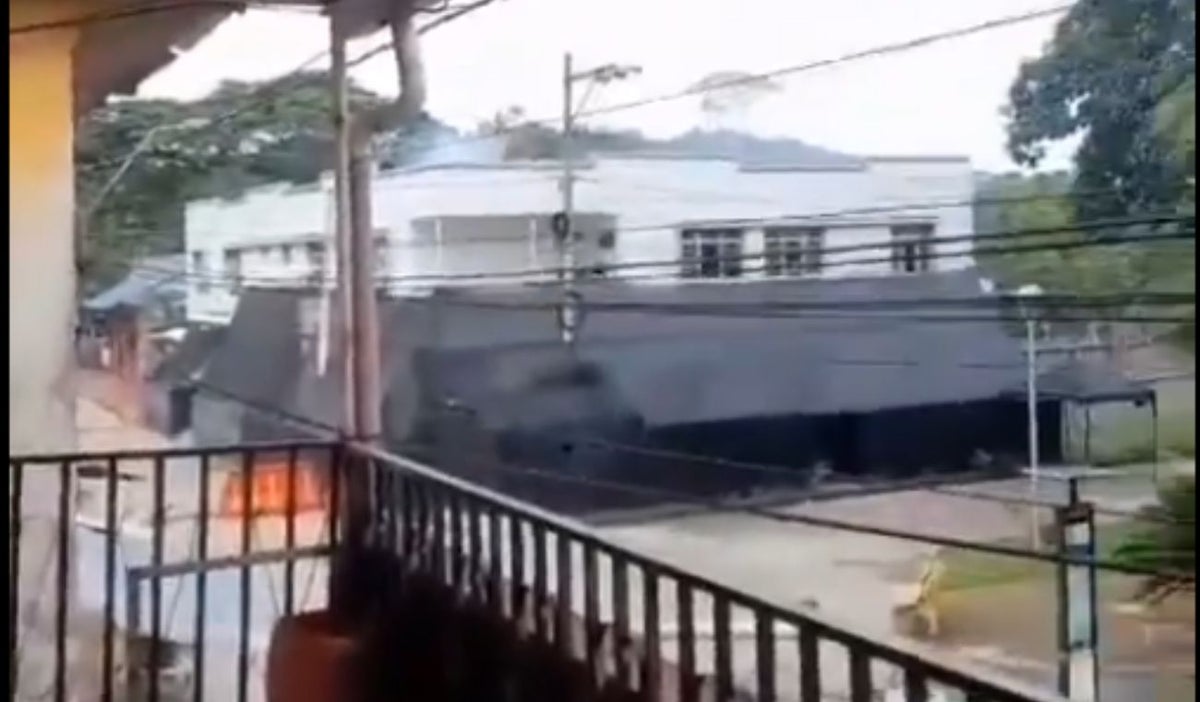 Ataque a subestación de policía