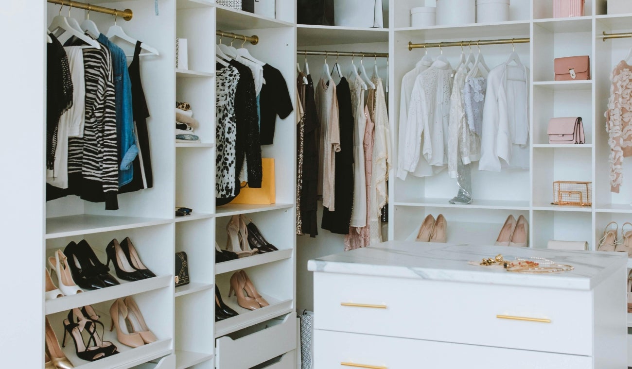 Closet Capsula