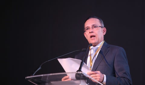 Efraín Cepeda lideraría el Senado