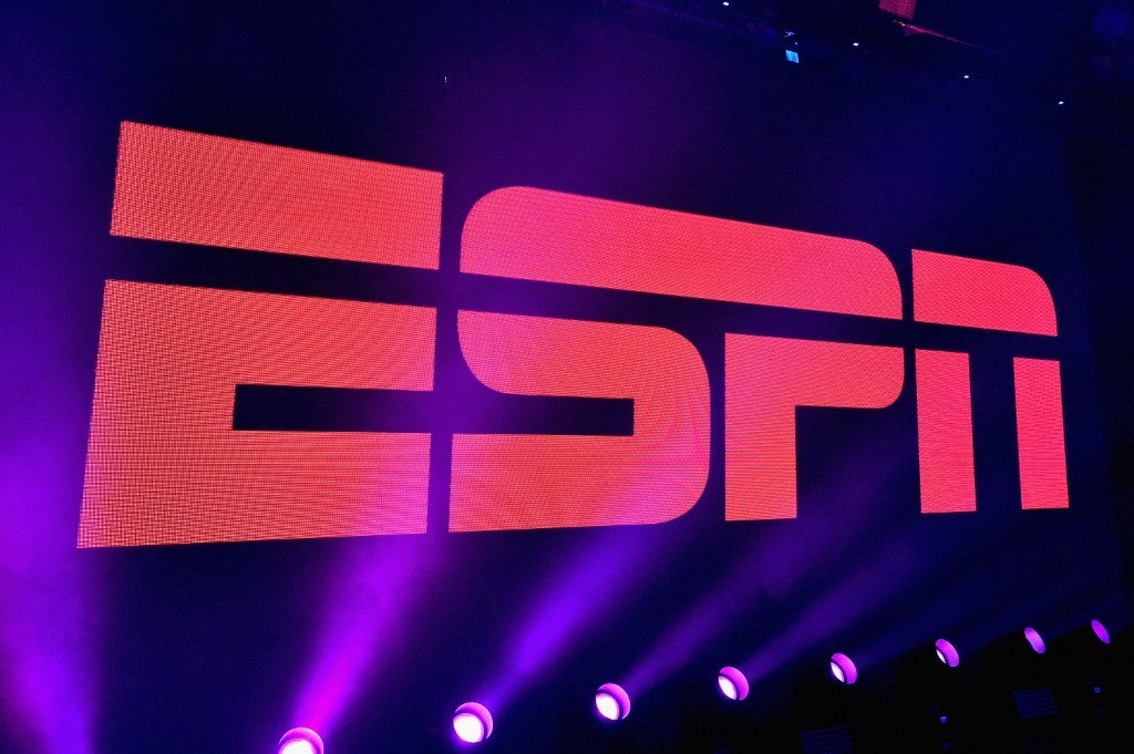 La NBA firma acuerdo histórico de derechos de televisión con ESPN, Amazon y NBC por 76.000 millones en 11 años, incluyendo la WNBA