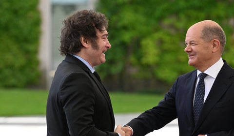 Reunión histórica entre el presidente argentino Javier Milei y el canciller alemán Olaf Scholz en Berlín