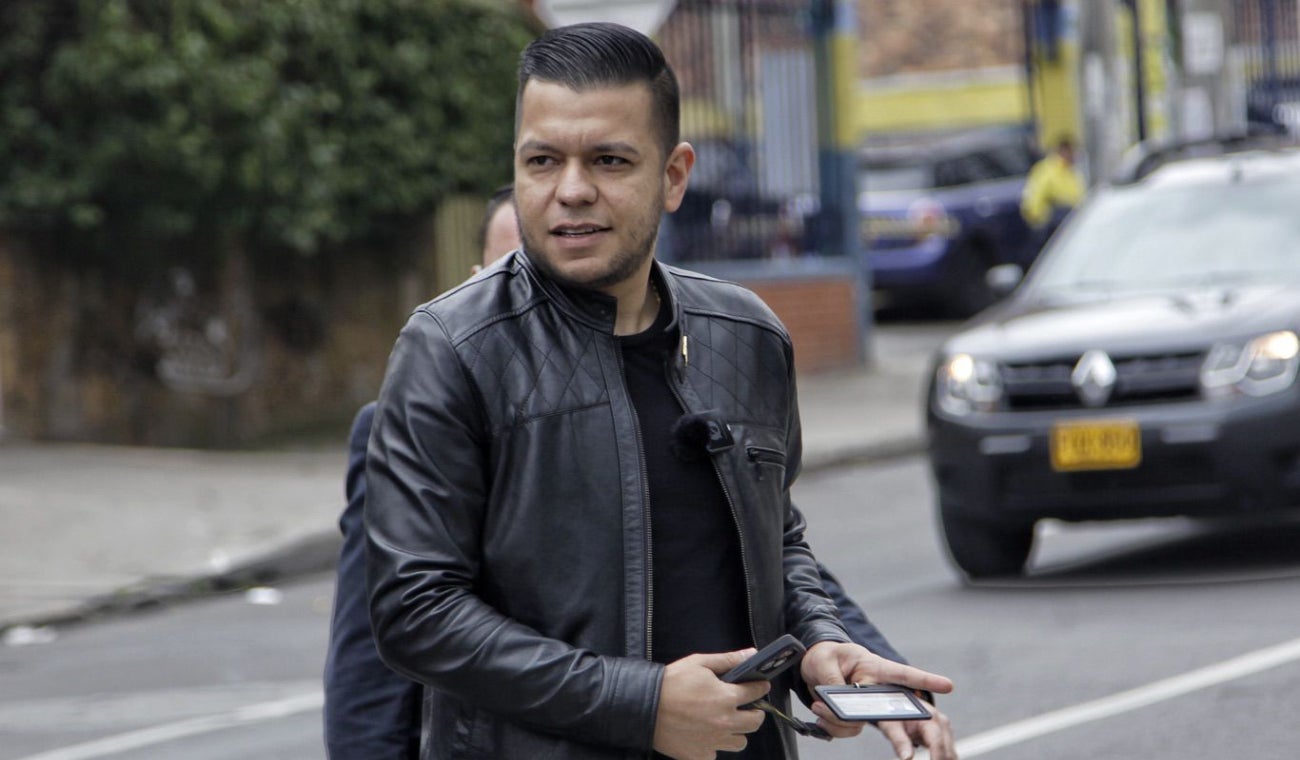 Jota Pe Hernández no se retracta contra Francia Márquez