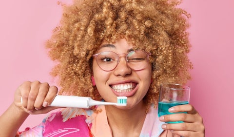 Descubre por qué lavarse los dientes regularmente es crucial para tu salud oral y general