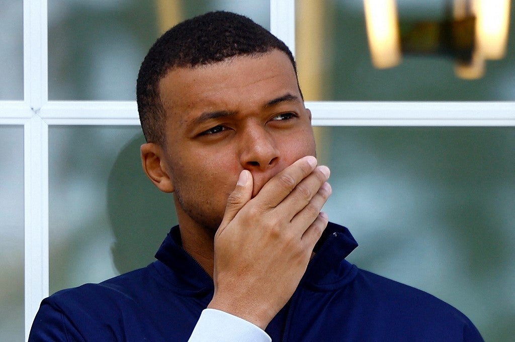 Mbappe firmó un millonario sueldo como nuevo jugador del Real Madrid