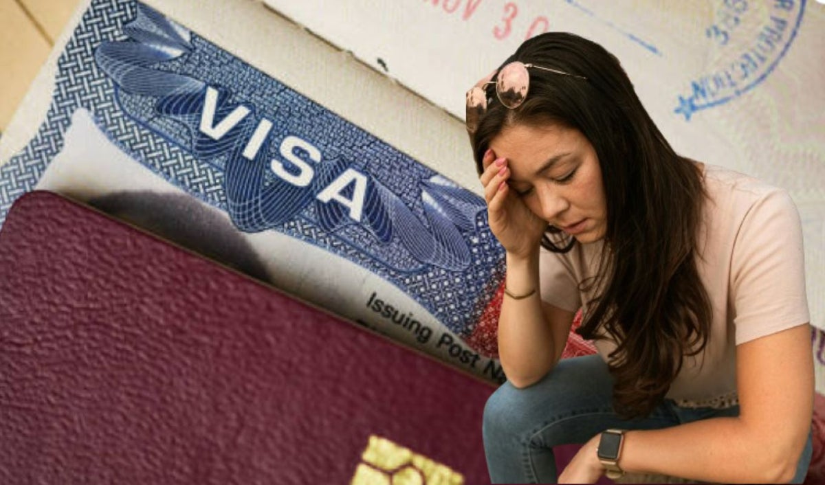Visa y mujer preocupada