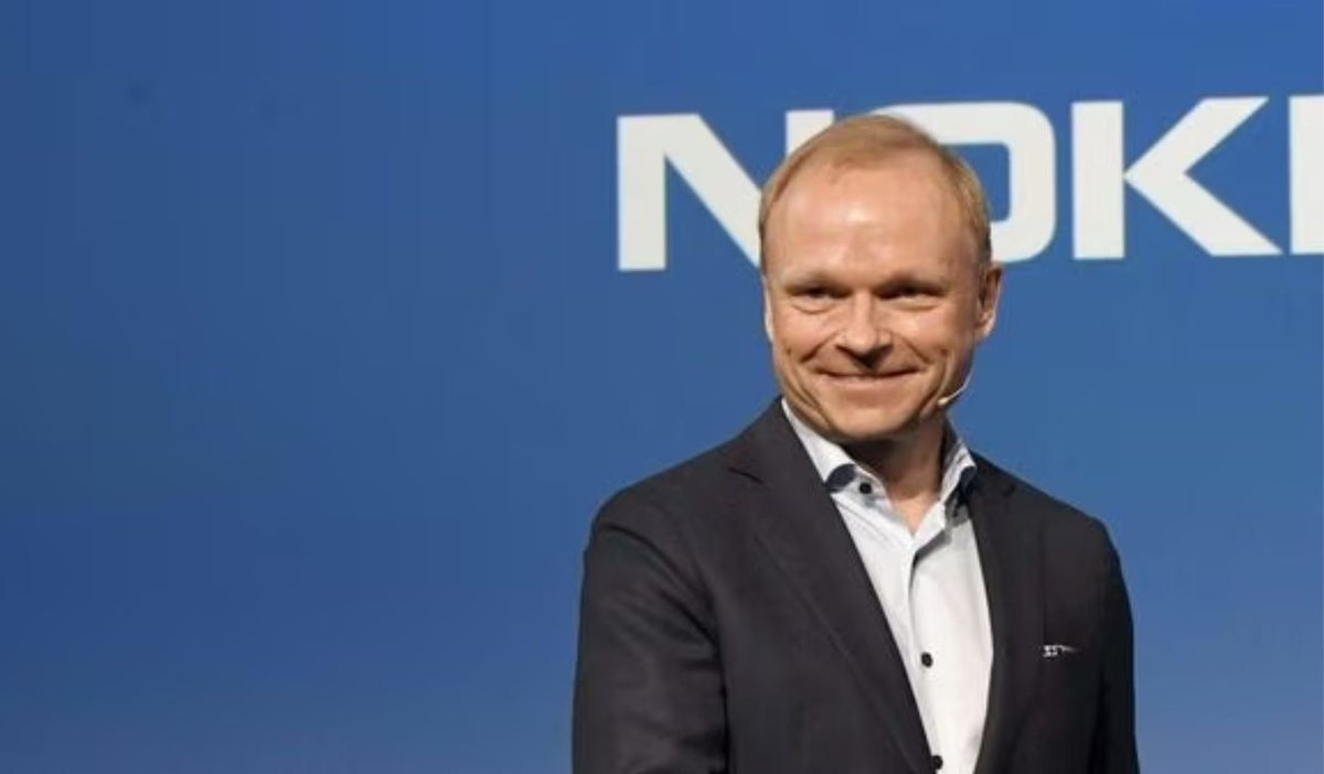 CEO de Nokia realiza la primera llamada telefónica ‘inmersiva’ de la historia