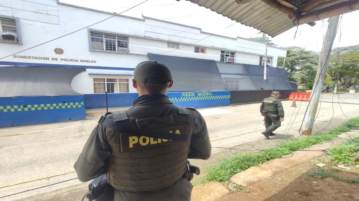 Policía de Robles