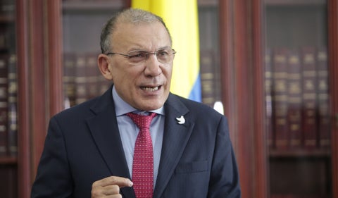 Roy Barreras vuelve a sonar para el Ministerio de Defensa