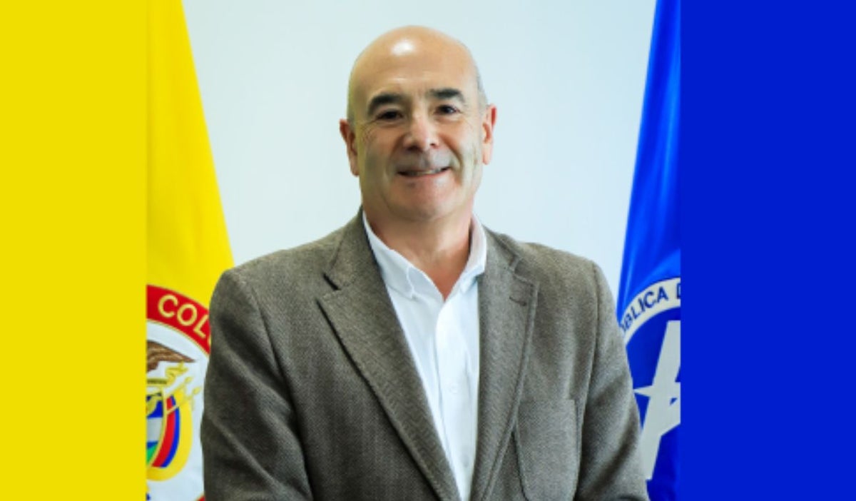 Sergio París - Aeronáutica Civil