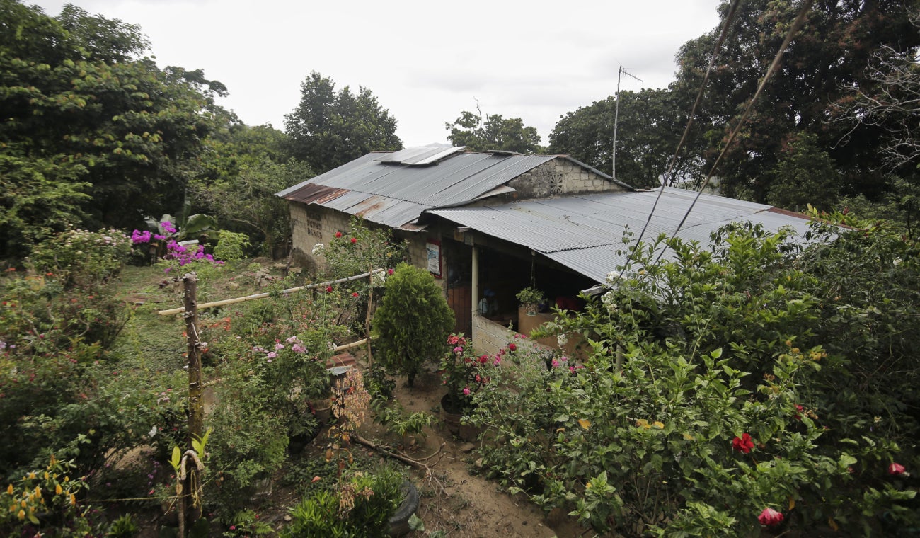 Presuntas irregularidades en compra de tierras