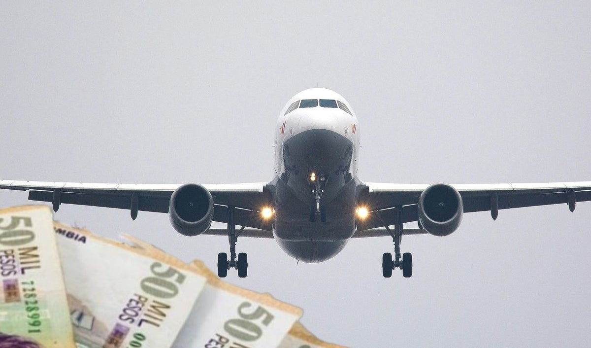 Avión y billetes