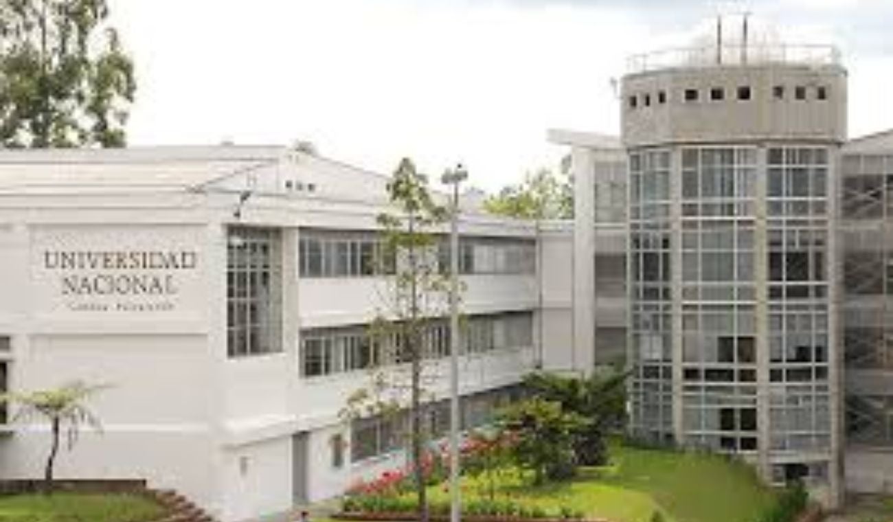 Universidad Nacional