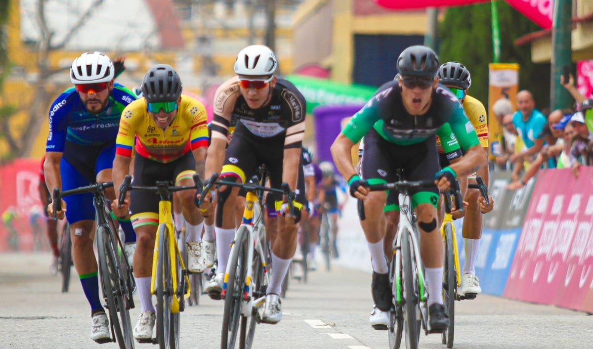 Alejandro Osorio ganador de la quinta etapa de la vuelta Colombia