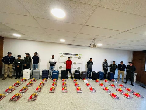 Dominicanos detenidos con droga
