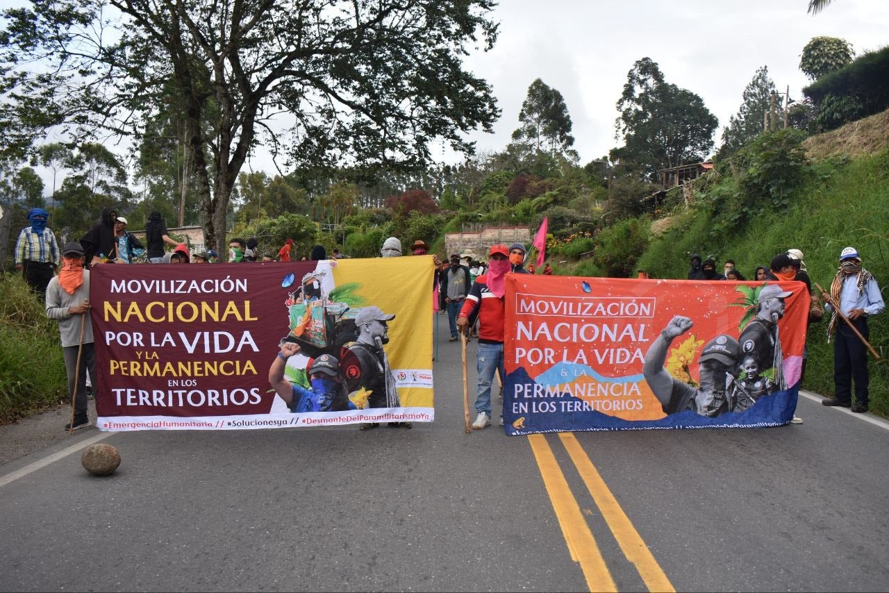 Protesta campesina bloquea la vía Popayán-Pasto.