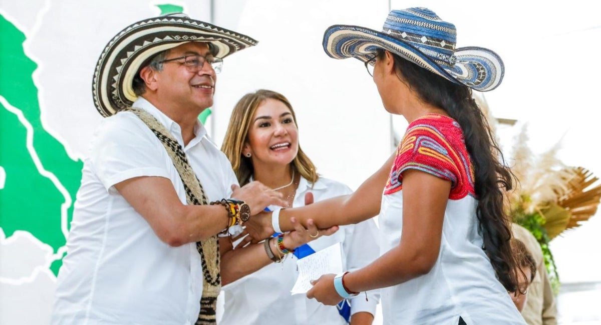Presidente Petro y campesinos
