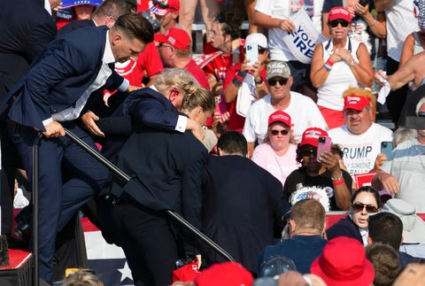 Expresidente Donald Tromp herido en evento político en EE.UU.